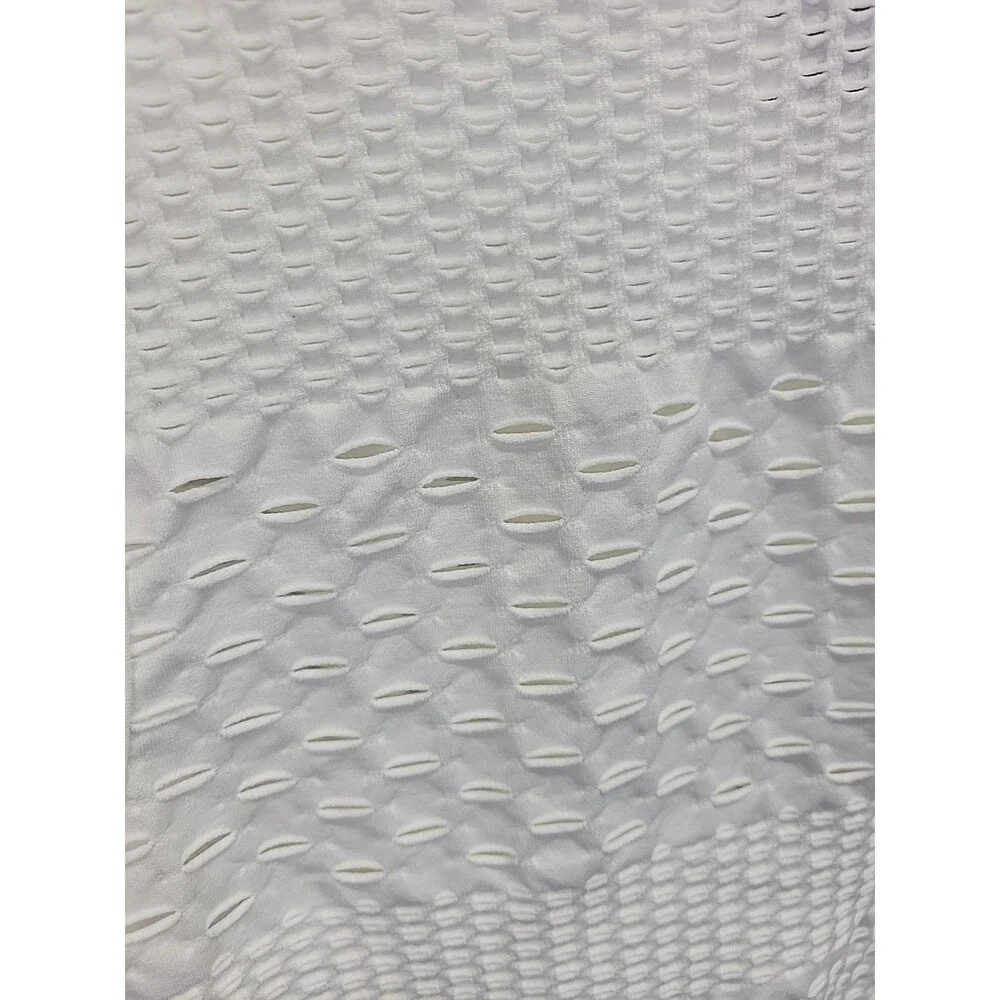 Soho Apparel White Textured‎ Cropped Top Shirt 1x/2x